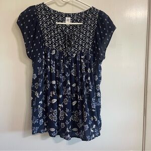 GAP Women’s Blue Smocked Blouse with Relaxed Fit Short Sleeve Size XS Petite